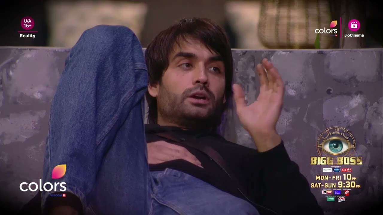 Vivian Deciphers Kashish’s Outburst | Bigg Boss 18