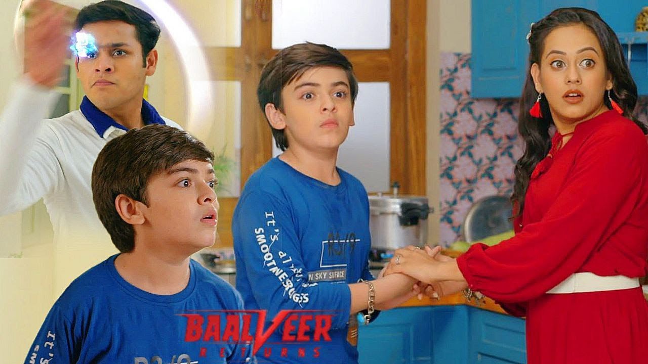 विवान ने अपनी गर्ल फ्रेंड  को अपने हमशकल के साथ देखा   ||  Baalveer Returns ||