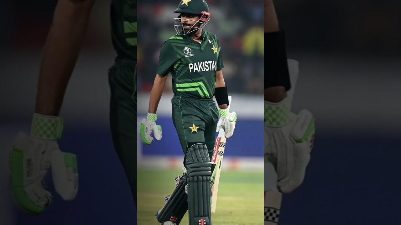 Virat Kohli King 👑 Vs Babarazam 😂#viratkohli #babarazam #viralvideo #cricket #shorts #viratkohli