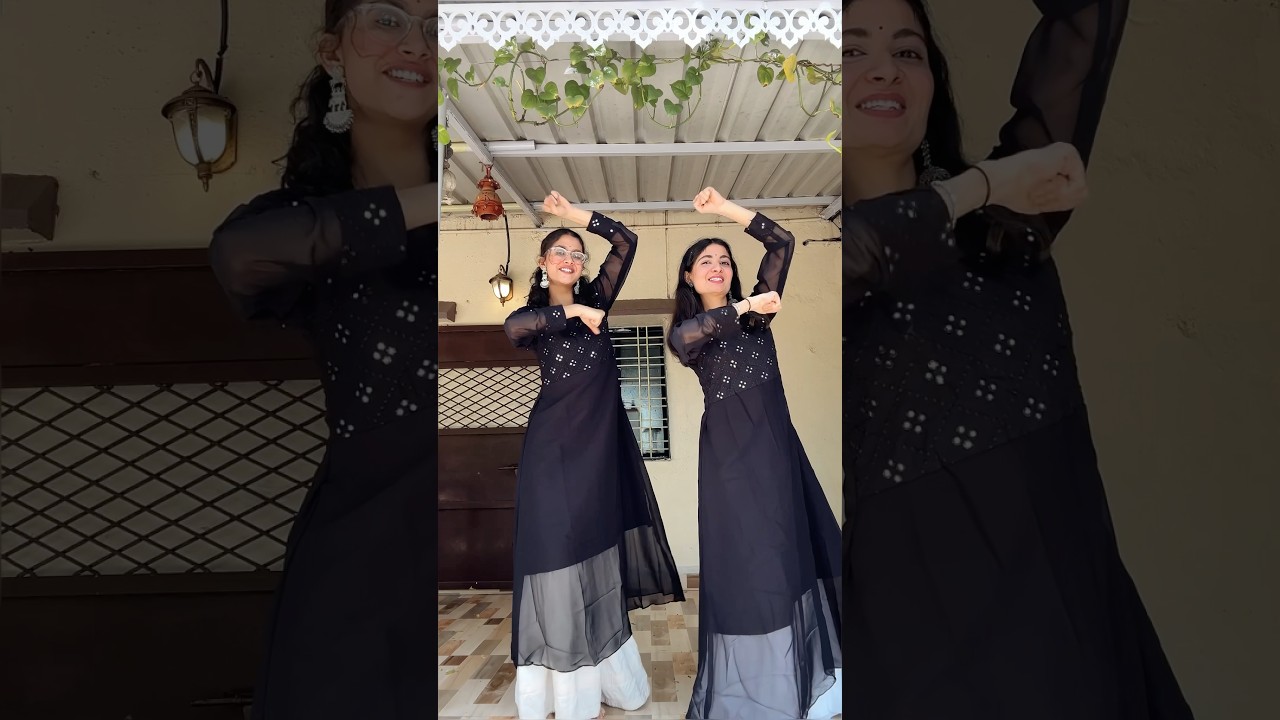 Besos In Kurti!!🖤👀#youtubeshorts #dance #trending #song #shortvideo #shorts #viralvideo #love #yt