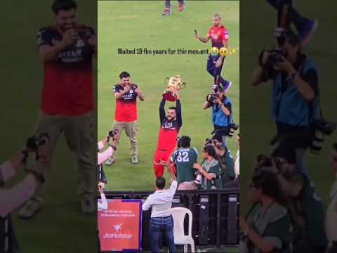 Virat Kohli Trophy Celebration Infront Of RCB Fans🎉